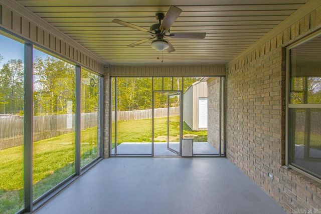 9880 Willow Brook Dr, Sherwood, AR 72120