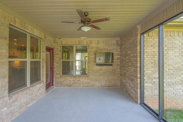 9880 Willow Brook Dr, Sherwood, AR 72120