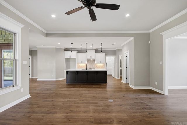 9880 Willow Brook Dr, Sherwood, AR 72120