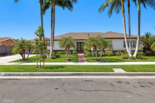 2076 N Mori, Orange, CA 92867