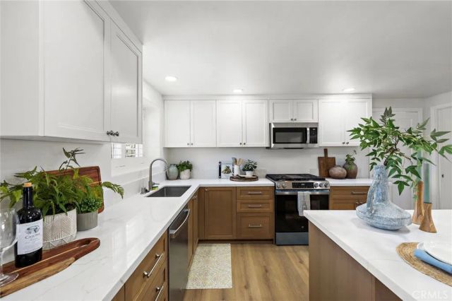 2076 N Mori, Orange, CA 92867