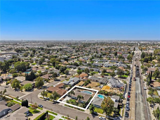 2076 N Mori, Orange, CA 92867
