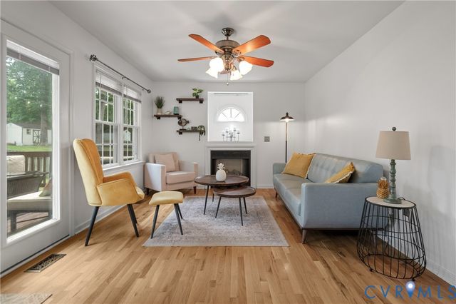 3136 Ramsey Dr, Chester, VA 23831