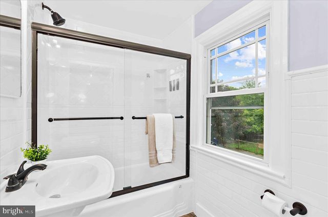 4666 LEONARDTOWN RD, Waldorf, MD 20601