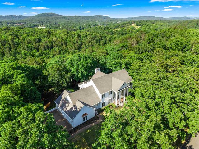 307 Whispering Hills Street, Hot Springs, AR 71901