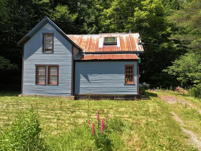 9562 Main Road, Huntington, VT 05462
