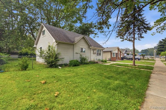 5852 Beech Daly Road, Taylor, MI 48180
