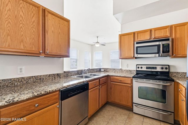201 Settlers Trace Boulevard 4416, Lafayette, LA 70508