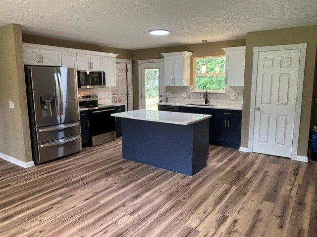 9098 Redbud Ln, Nunnelly, TN 37137