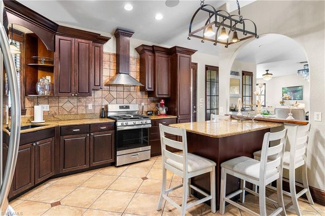 1504 Bowlees CV, Bradenton, FL 34207