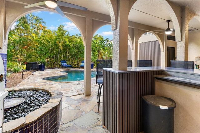 1504 Bowlees CV, Bradenton, FL 34207