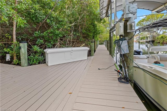 1504 Bowlees CV, Bradenton, FL 34207
