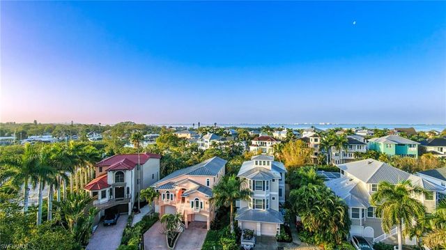 1504 Bowlees CV, Bradenton, FL 34207