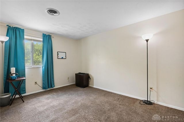 5433 Pentland Circle, Huber Heights, OH 45424