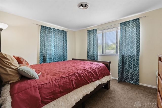 5433 Pentland Circle, Huber Heights, OH 45424