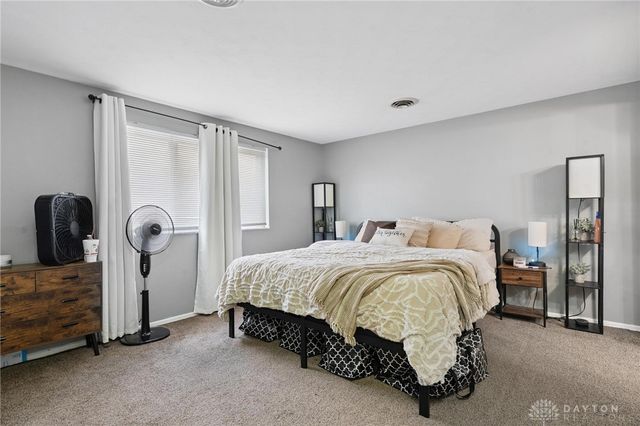 5433 Pentland Circle, Huber Heights, OH 45424