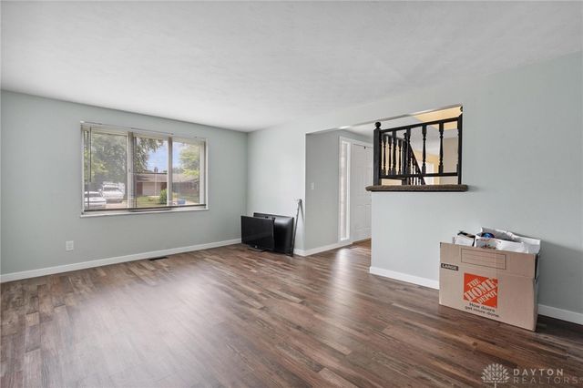 5433 Pentland Circle, Huber Heights, OH 45424