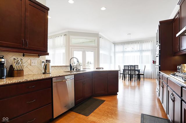 3924 Bear Creek Way, Carmel, IN 46074