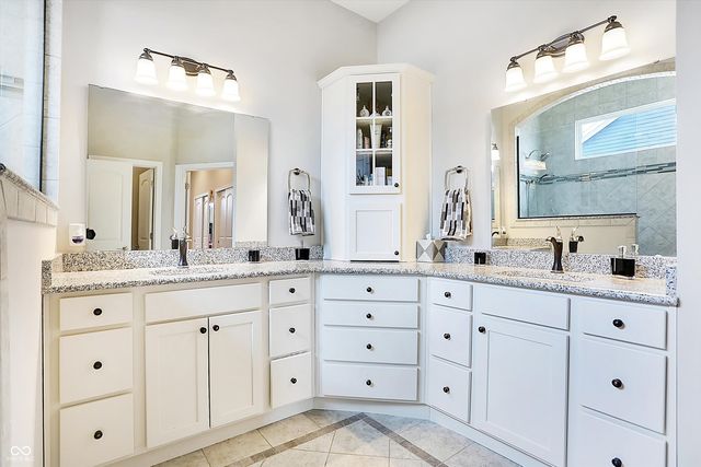 3924 Bear Creek Way, Carmel, IN 46074