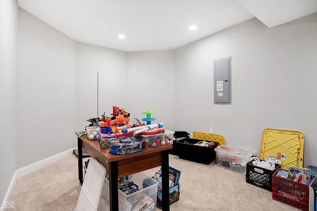 3924 Bear Creek Way, Carmel, IN 46074