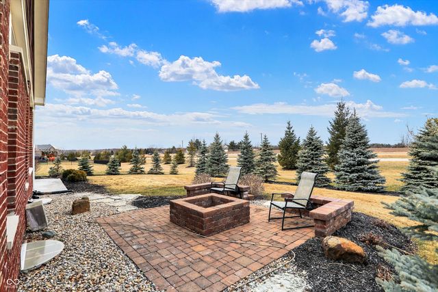 3924 Bear Creek Way, Carmel, IN 46074