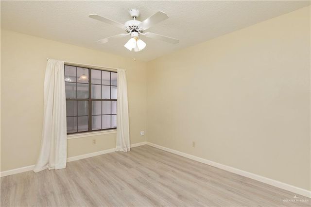 112 E Xanthisma Avenue, Mcallen, TX 78504