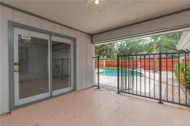 112 E Xanthisma Avenue, Mcallen, TX 78504