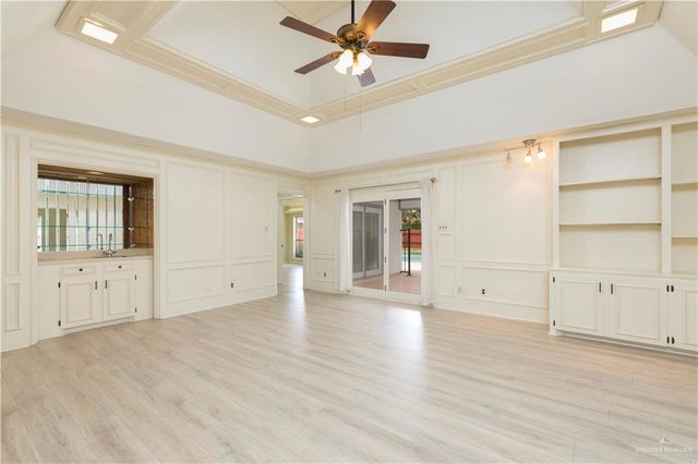112 E Xanthisma Avenue, Mcallen, TX 78504