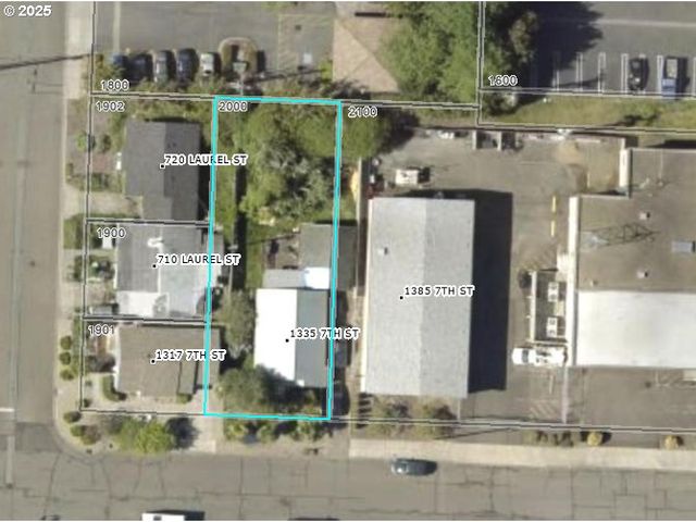 1335 7TH St, Florence, OR 97439
