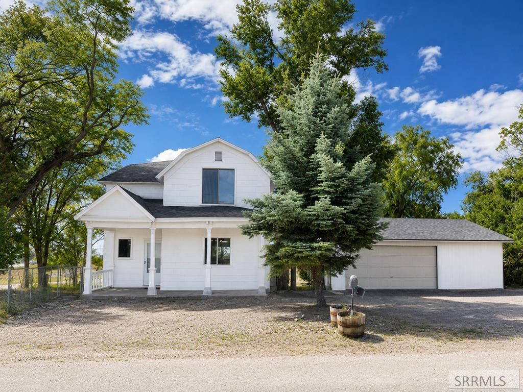Image 1 of property listing at 1401 W Albany Street, Idaho Falls, ID 83402