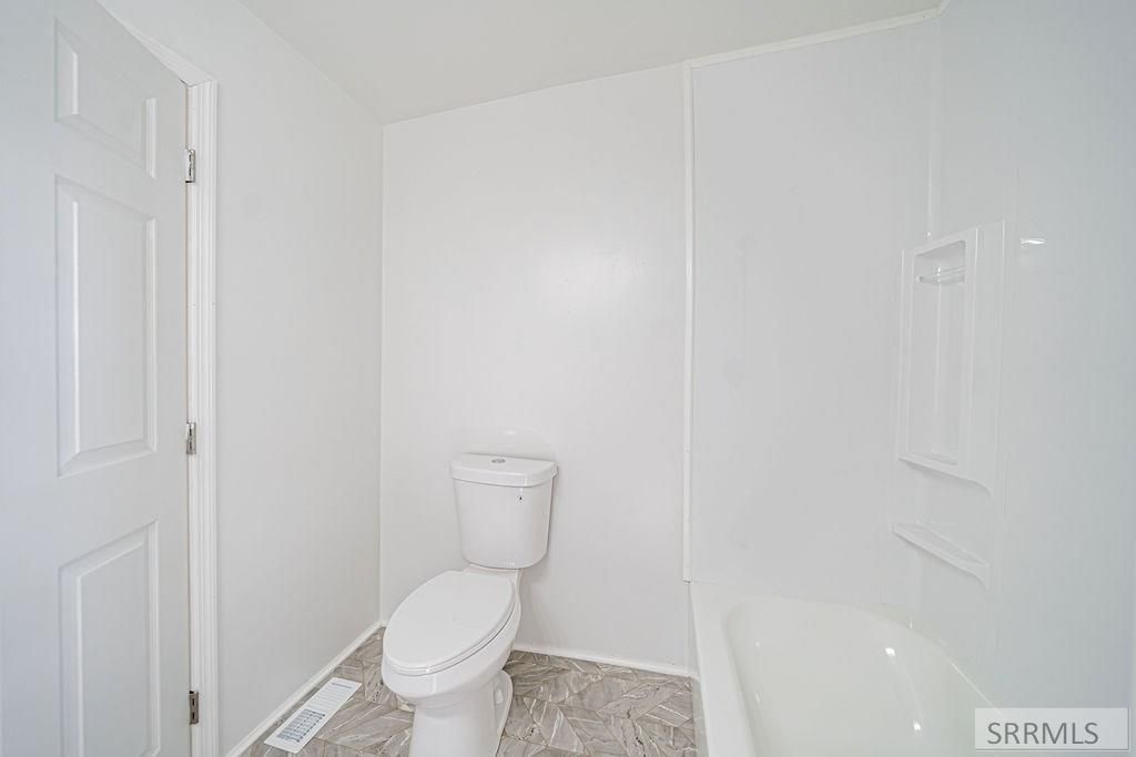 Image 17 of property listing at 1401 W Albany Street, Idaho Falls, ID 83402