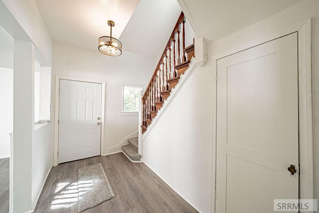 Image 5 of property listing at 1401 W Albany Street, Idaho Falls, ID 83402