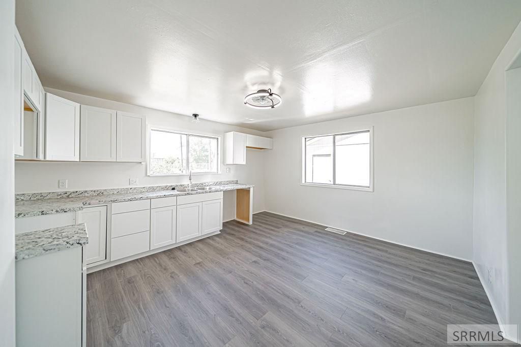 Image 7 of property listing at 1401 W Albany Street, Idaho Falls, ID 83402