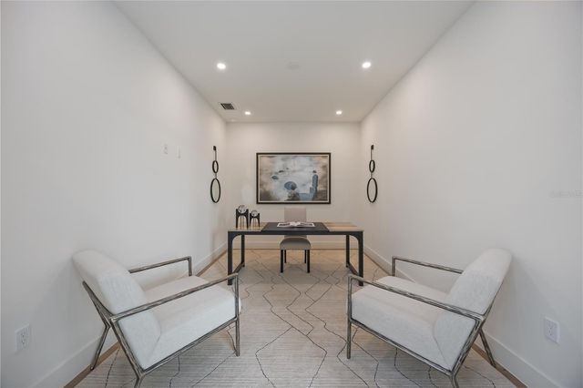 2590 FLOYD STREET, Sarasota, FL 34239