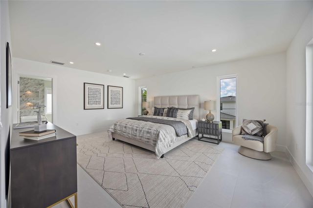 2590 FLOYD STREET, Sarasota, FL 34239