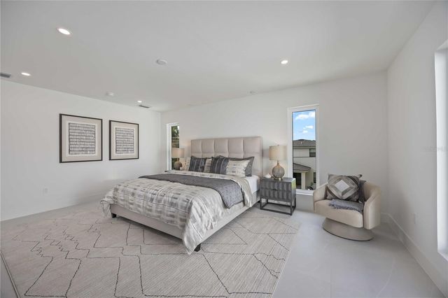 2590 FLOYD STREET, Sarasota, FL 34239