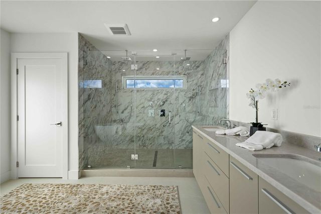 2590 FLOYD STREET, Sarasota, FL 34239