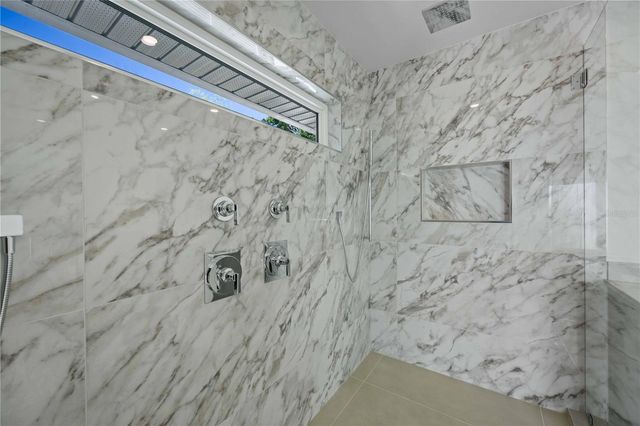 2590 FLOYD STREET, Sarasota, FL 34239