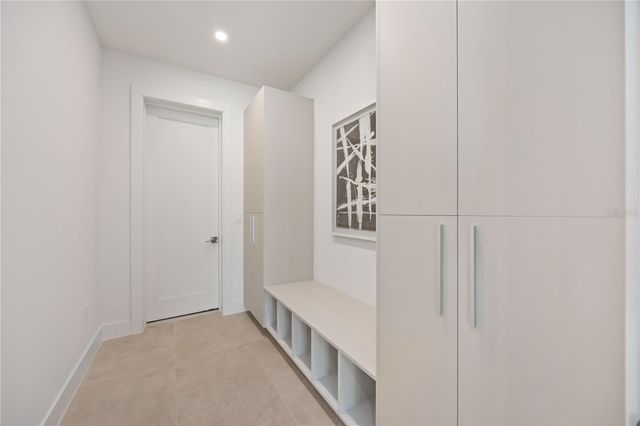 2590 FLOYD STREET, Sarasota, FL 34239