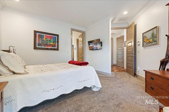 2586 S Creek Pointe Lane, Eagle, ID 83616