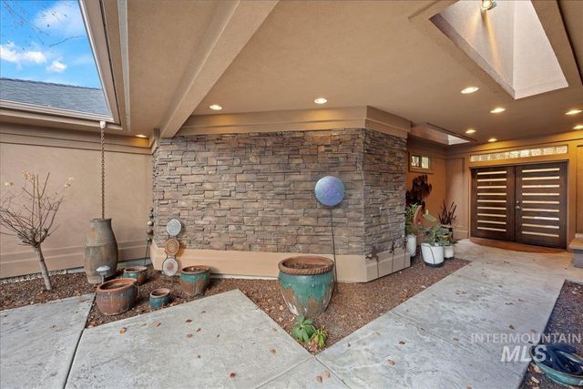 2586 S Creek Pointe Lane, Eagle, ID 83616