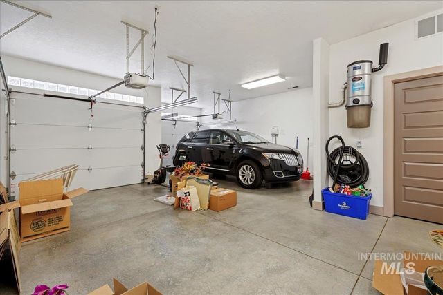 2586 S Creek Pointe Lane, Eagle, ID 83616