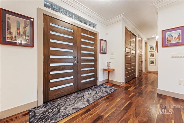 2586 S Creek Pointe Lane, Eagle, ID 83616