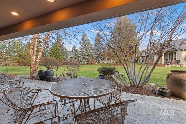 2586 S Creek Pointe Lane, Eagle, ID 83616