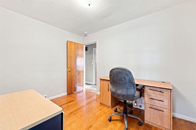 16981 Macarthur, Redford, MI 48240