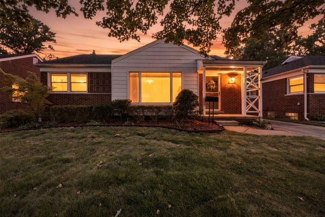 16981 Macarthur, Redford, MI 48240