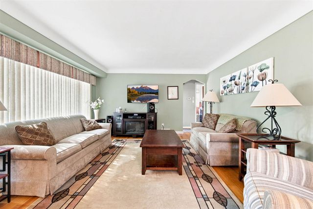 16981 Macarthur, Redford, MI 48240