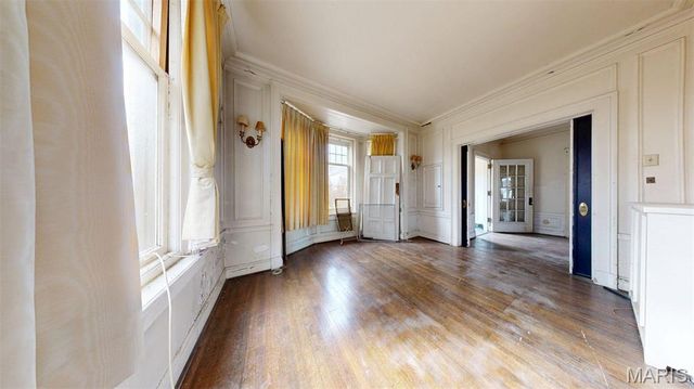 49 Kingsbury Place, St Louis, MO 63112