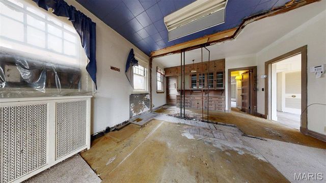 49 Kingsbury Place, St Louis, MO 63112