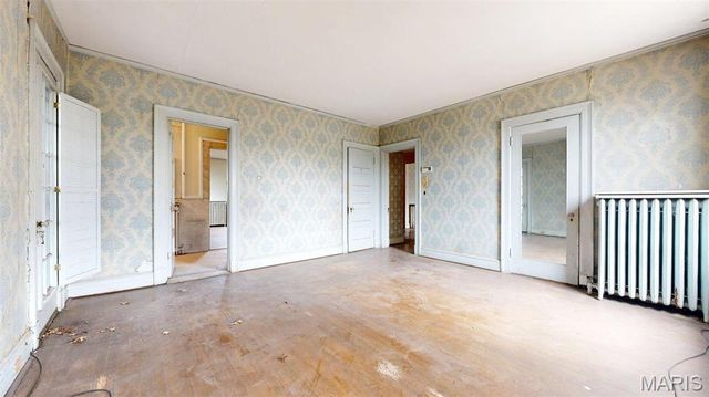 49 Kingsbury Place, St Louis, MO 63112